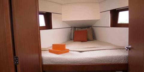 Moorings single cabin interior