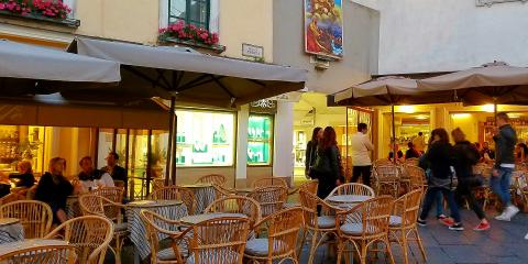 Procida outdoor restaurant