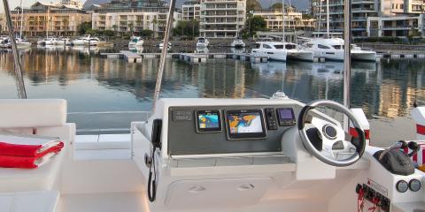Moorings 433PC helm