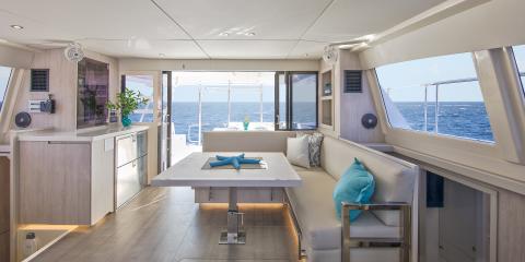 Moorings 433PC salon