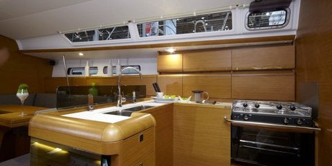 Sun Odyssey 439