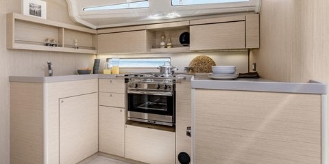 Oceanis 40.1 Kitchen