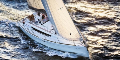 Sun Odyssey 389 Sailing 