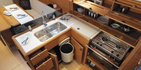 Sun Odyssey 389 Kitchen