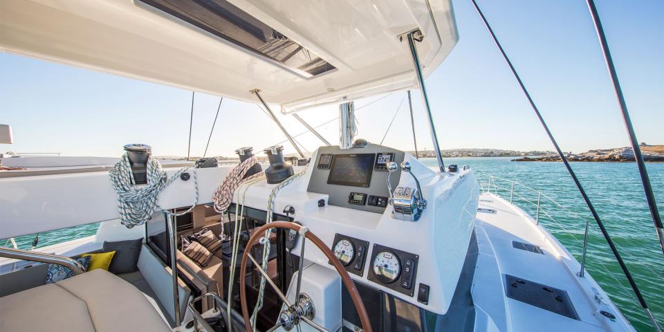 Helm of the Moorings 5000