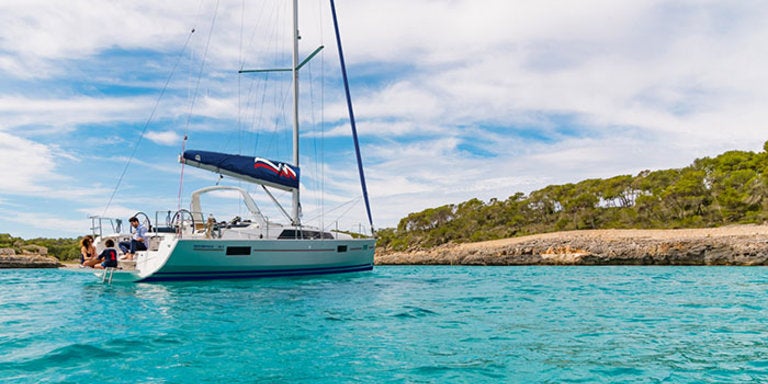 m48-monohull-new-10.jpg?t=1CbMCk&itok=Ft