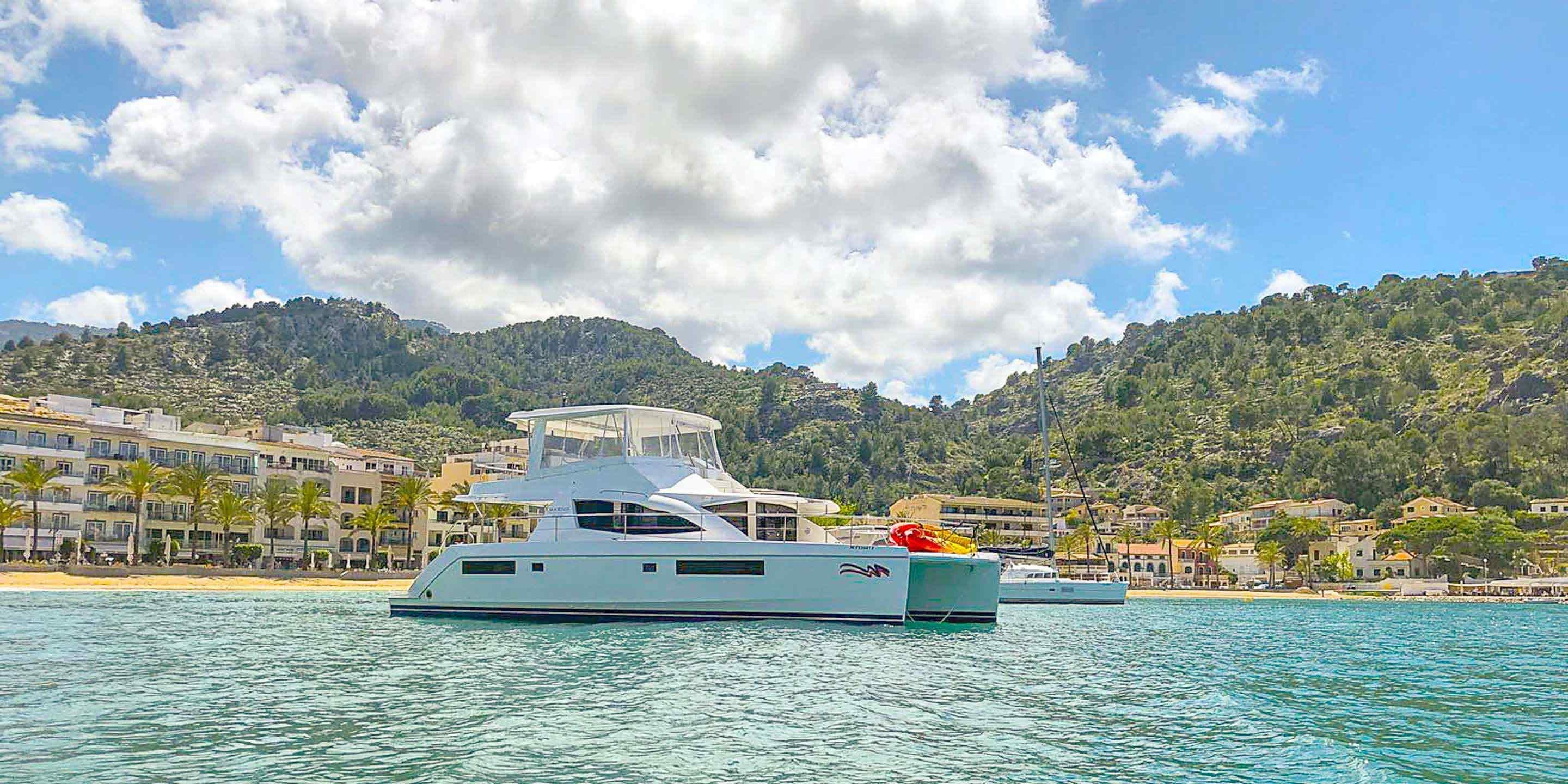power-catamaran-in-palma-spain-2880x1440-web.jpg